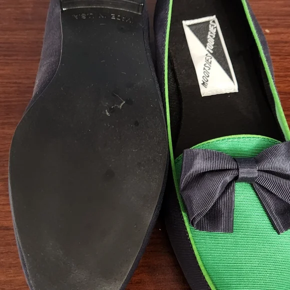 Mootsies Tootsies Green and Black Flats with Bow - Picture 2 of 5